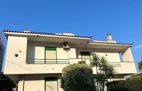 casa indipendente in vendita ad Oliveri