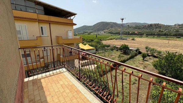 appartamento in vendita ad Oliveri