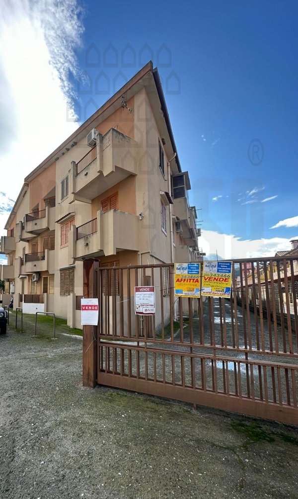 appartamento in vendita ad Oliveri