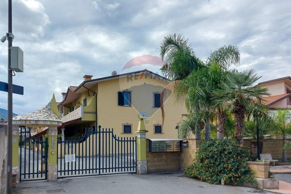 appartamento in vendita ad Oliveri