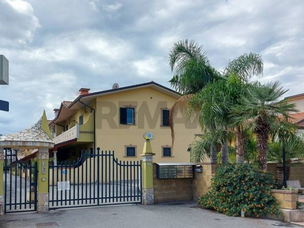 appartamento in vendita ad Oliveri