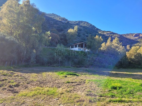 casa indipendente in vendita ad Oliveri