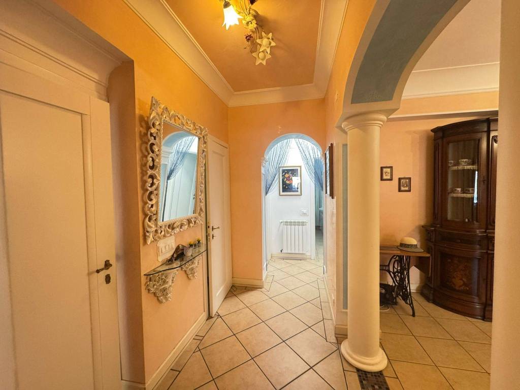 appartamento in vendita ad Oliveri