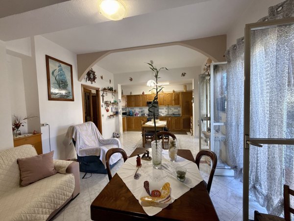 appartamento in vendita ad Oliveri