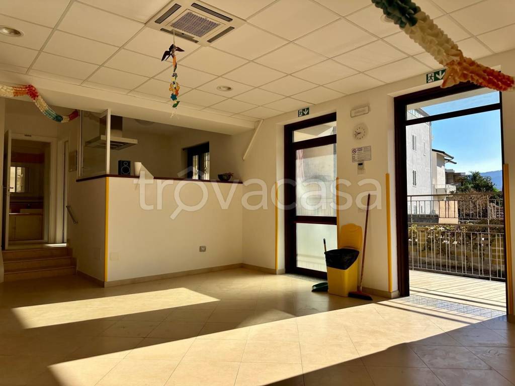 negozio in vendita ad Oliveri