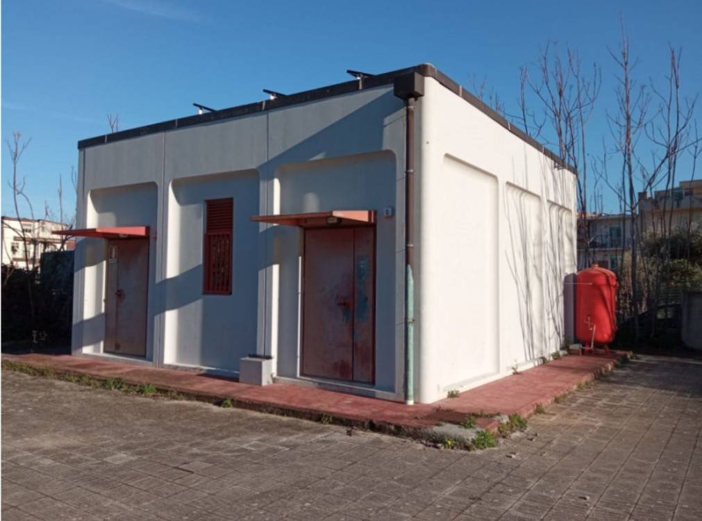 locale commerciale in vendita ad Oliveri