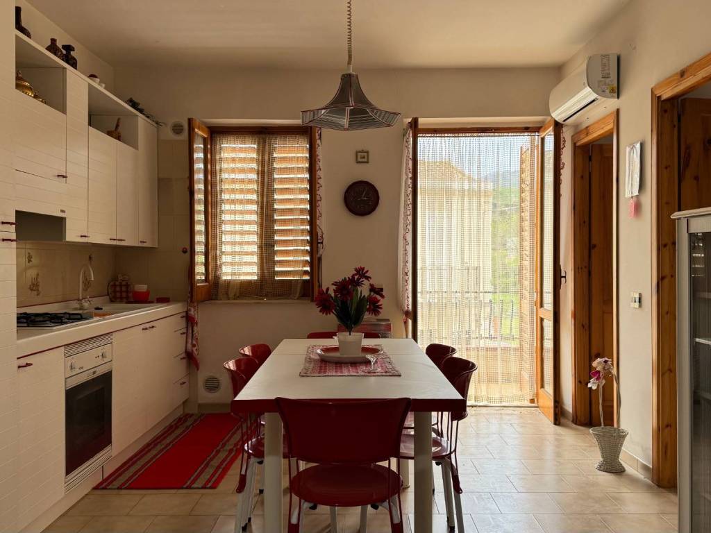 appartamento in vendita ad Oliveri