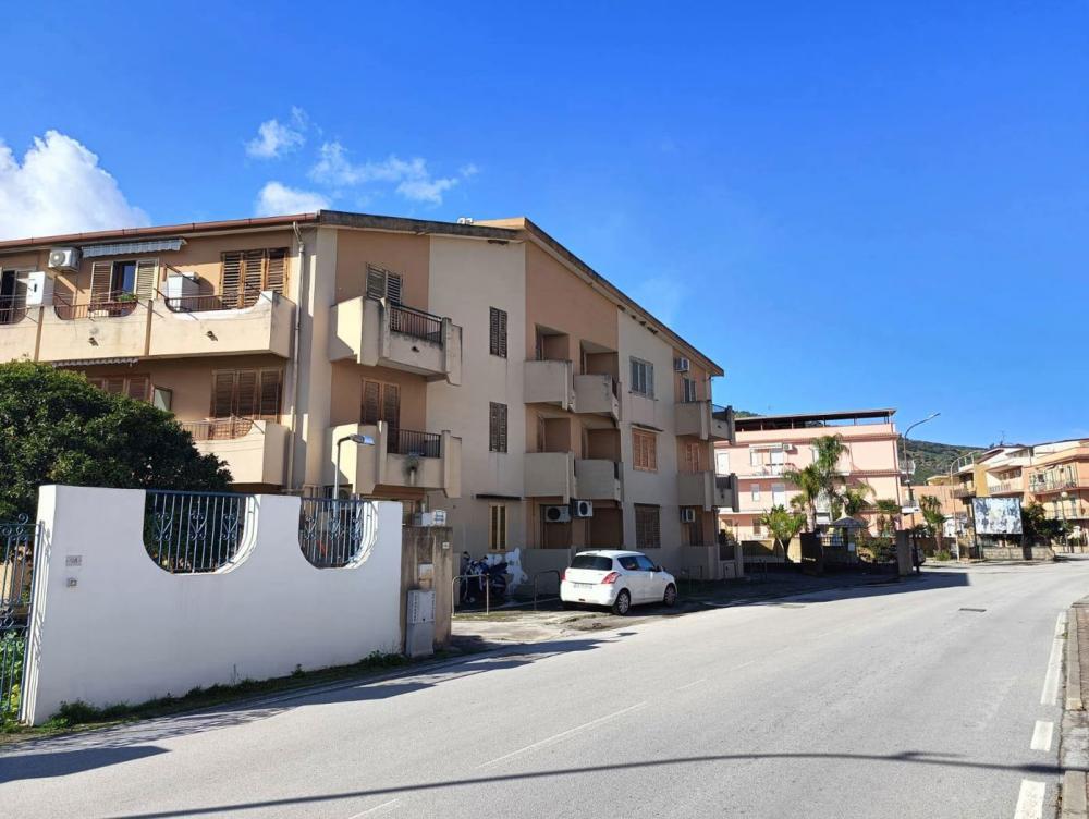 appartamento in vendita ad Oliveri