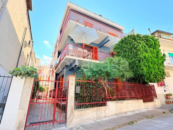 appartamento in vendita ad Oliveri