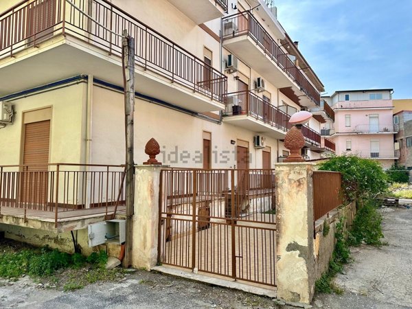 appartamento in vendita ad Oliveri