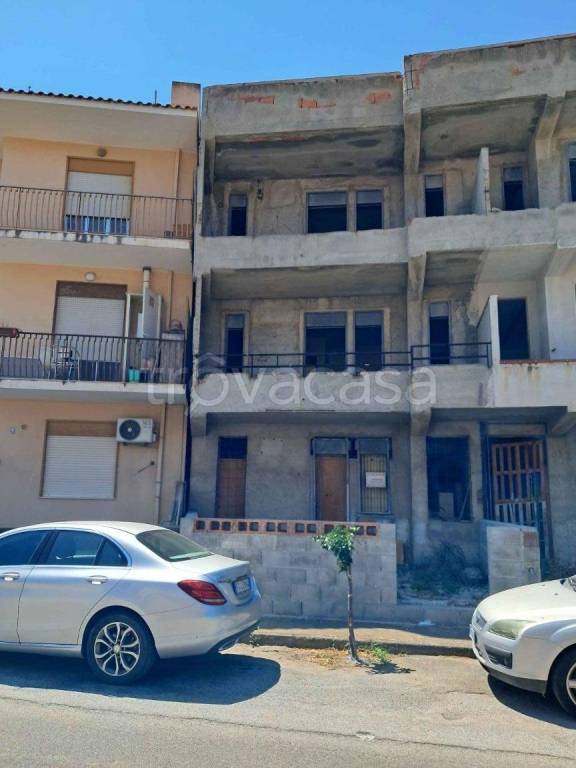 appartamento in vendita ad Oliveri