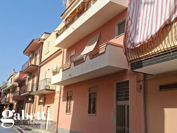 appartamento in vendita ad Oliveri