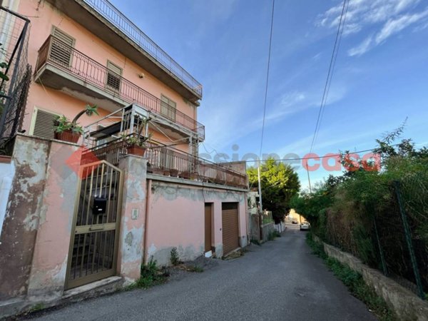 casa indipendente in vendita a Pace del Mela