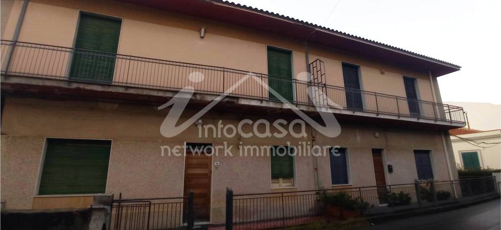 casa indipendente in vendita a Pace del Mela
