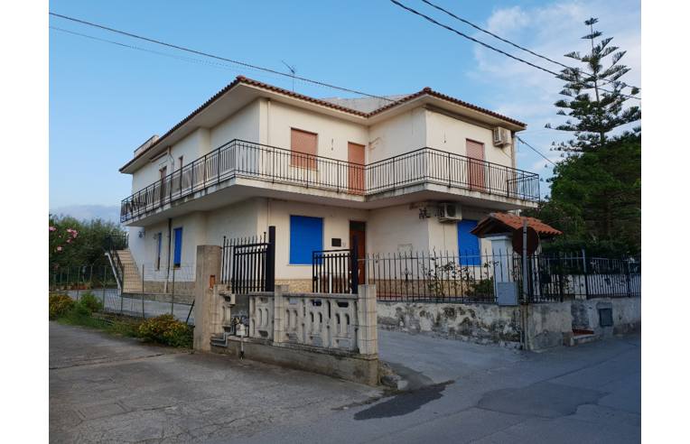 casa indipendente in vendita a Pace del Mela