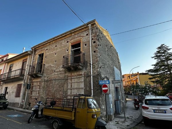 casa indipendente in vendita a Pace del Mela
