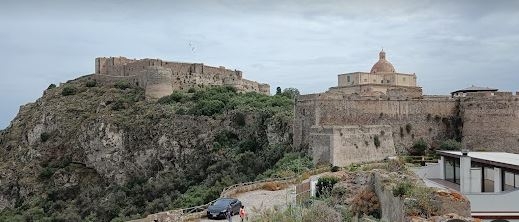 terreno edificabile in vendita a Pace del Mela
