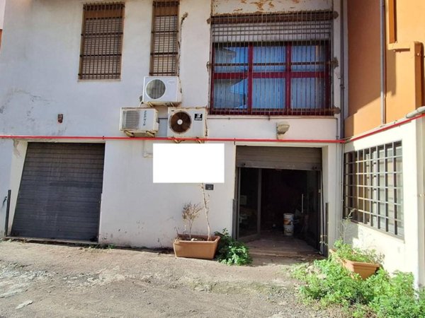 locale di sgombero in vendita a Pace del Mela in zona Giammoro