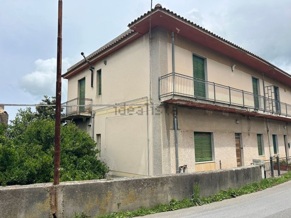 casa indipendente in vendita a Pace del Mela