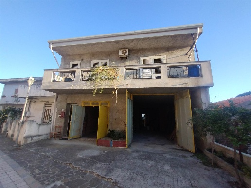 casa indipendente in vendita a Pace del Mela in zona Giammoro