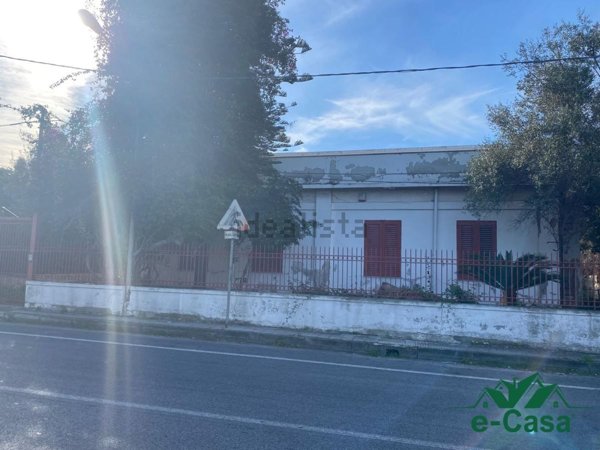 casa indipendente in vendita a Pace del Mela