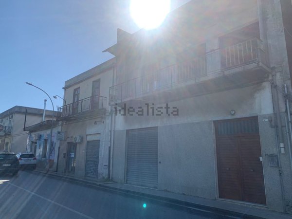 pentavano in vendita a Pace del Mela in zona Giammoro