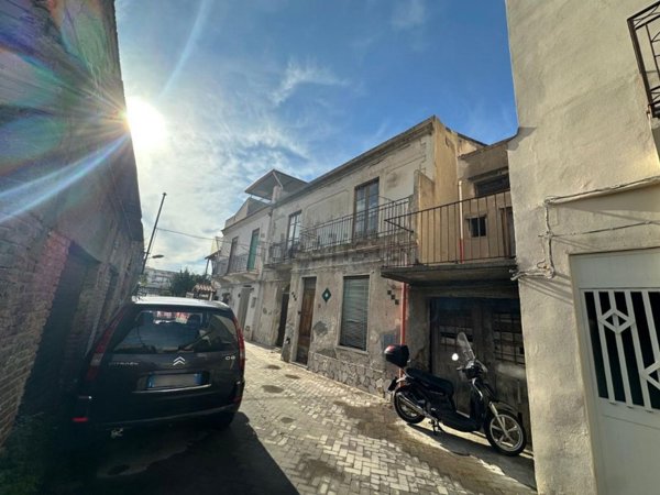 casa indipendente in vendita a Pace del Mela in zona Giammoro