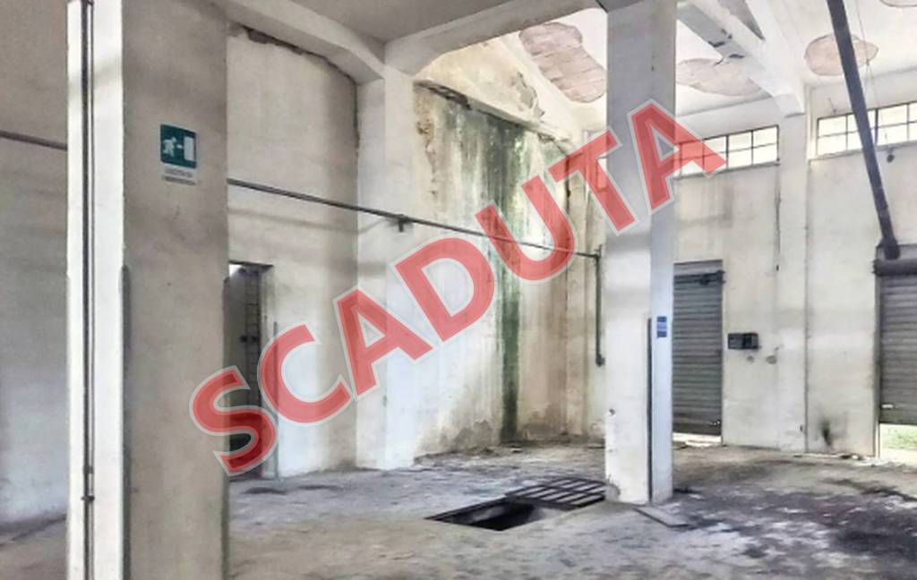 locale commerciale in vendita a Pace del Mela in zona Giammoro