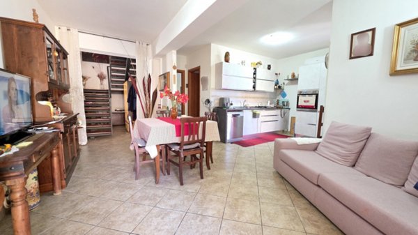 casa indipendente in vendita a Pace del Mela in zona Giammoro