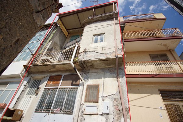 casa indipendente in vendita a Pagliara in zona Rocchenere