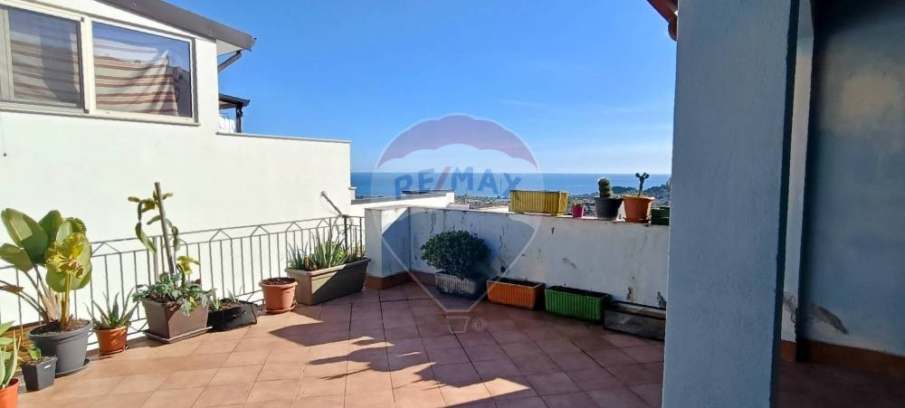 casa indipendente in vendita a Pagliara in zona Rocchenere