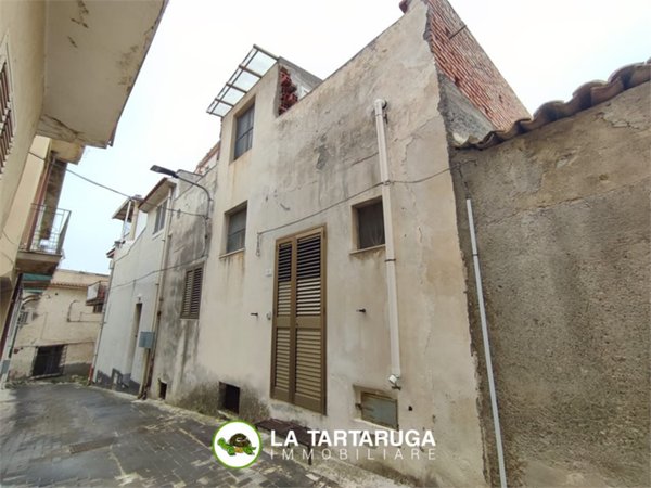 appartamento in vendita a Pagliara in zona Rocchenere
