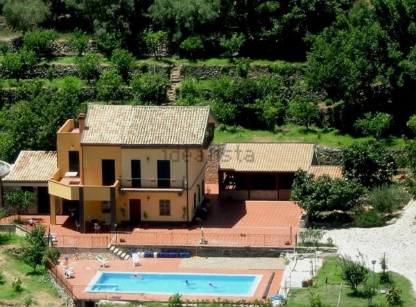 casale in vendita a Pagliara