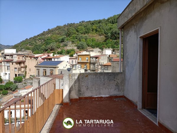 casa indipendente in vendita a Pagliara in zona Rocchenere
