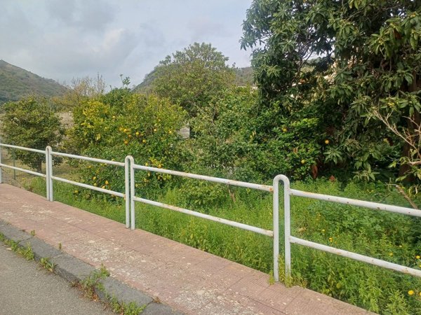 terreno edificabile in vendita a Pagliara in zona Rocchenere