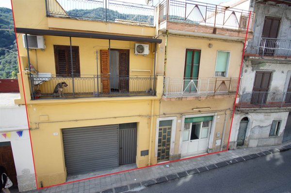 casa indipendente in vendita a Pagliara in zona Rocchenere