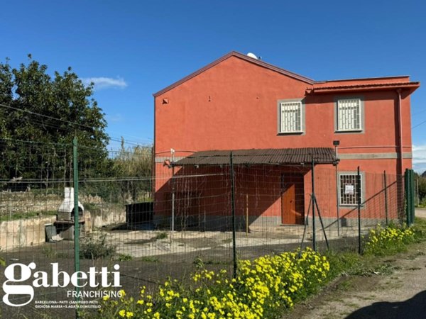 casa indipendente in vendita a Patti