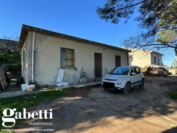 casa indipendente in vendita a Patti