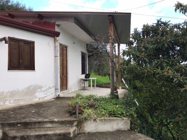 casa indipendente in vendita a Patti in zona Gallo