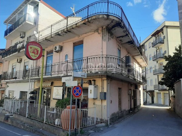 appartamento in vendita a Patti in zona Scala