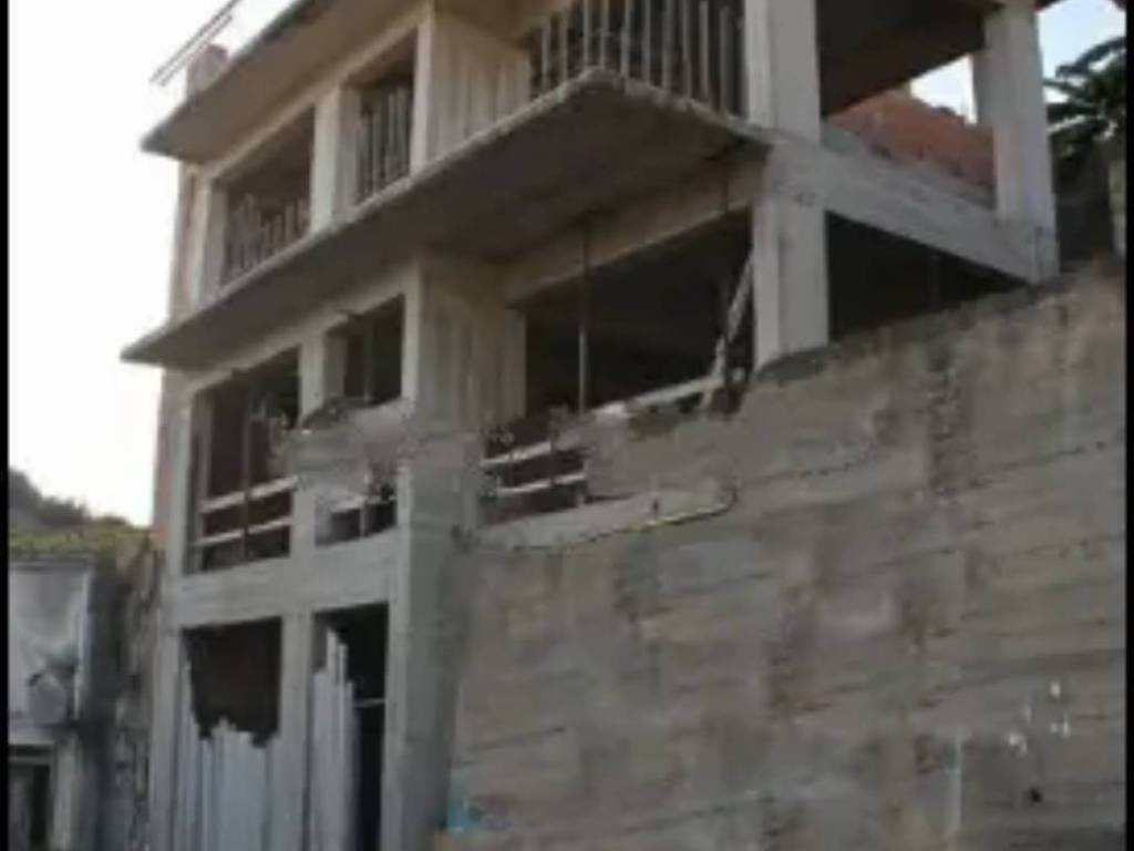casa indipendente in vendita a Patti in zona Case Nuove Russo