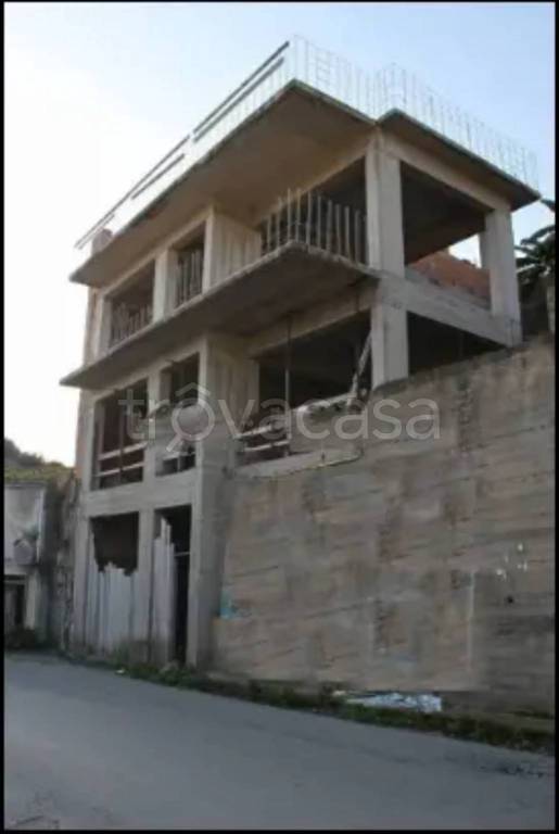 casa indipendente in vendita a Patti in zona Case Nuove Russo