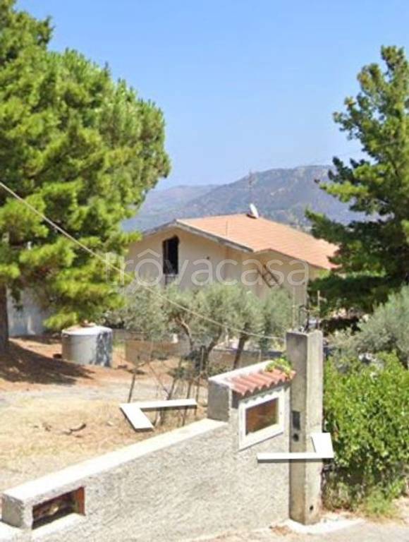 casa indipendente in vendita a Patti