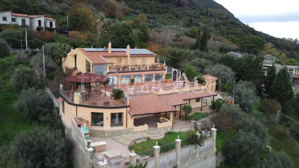 casa indipendente in vendita a Patti in zona Sorrentini