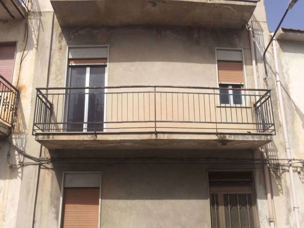 casa indipendente in vendita a Patti in zona Gallo