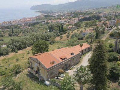 intera palazzina in vendita a Patti