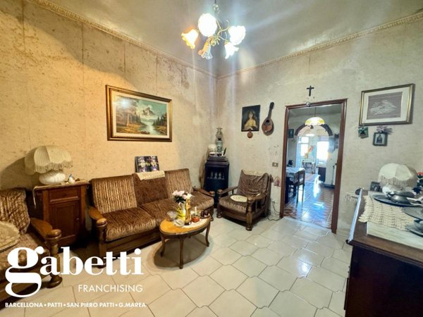 appartamento in vendita a Patti in zona Camera