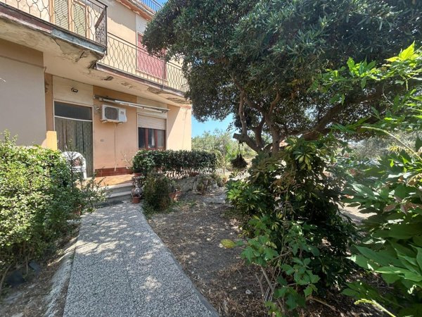 appartamento in vendita a Patti in zona Marinello