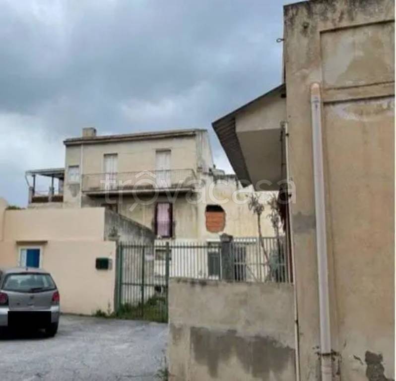 appartamento in vendita a Patti in zona Mongiove