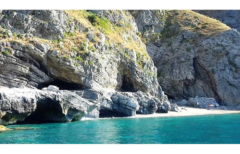 appartamento in vendita a Patti in zona Mongiove